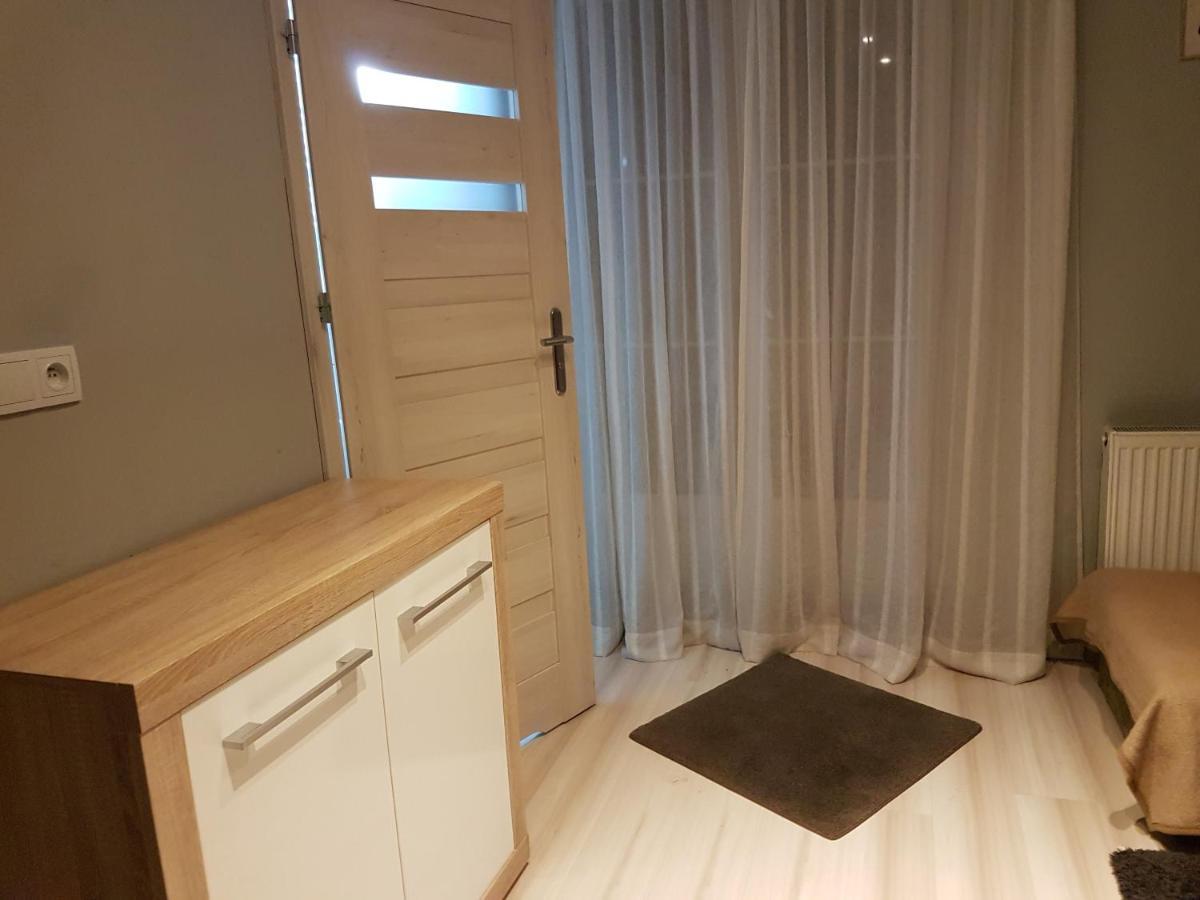 Wczasowisko Karola Lägenhet Lubomierz  Exteriör bild