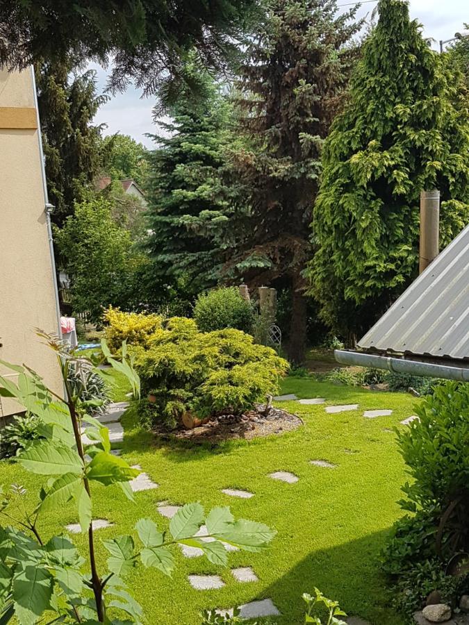 Wczasowisko Karola Lägenhet Lubomierz  Exteriör bild